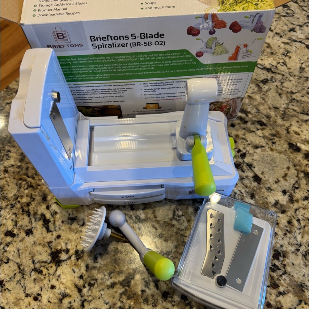 Brieftons 5-Blade Spiralizer with Accessories